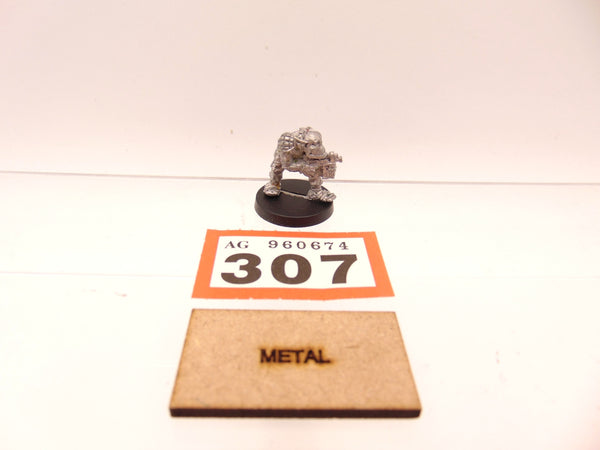 RTB2 Space Ork Raider Boy with Bolta
