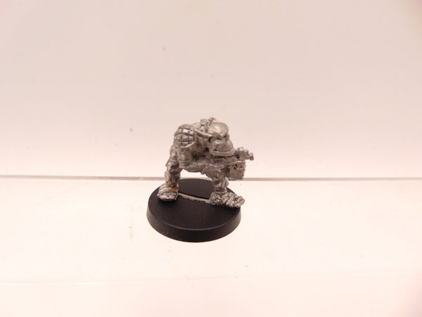 RTB2 Space Ork Raider Boy with Bolta