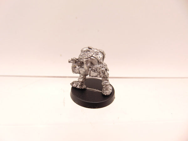 RTB2 Space Ork Raider Boy with Bolta