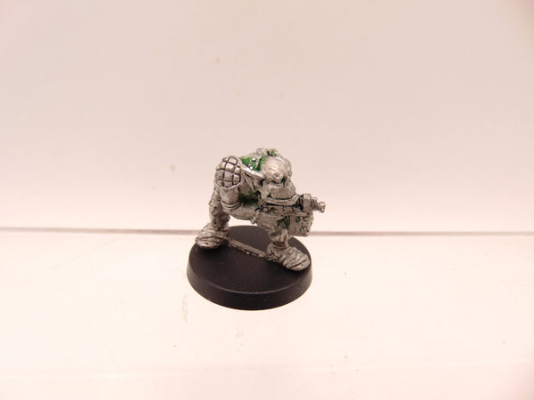 RTB2 Space Ork Raider Boy with Bolta