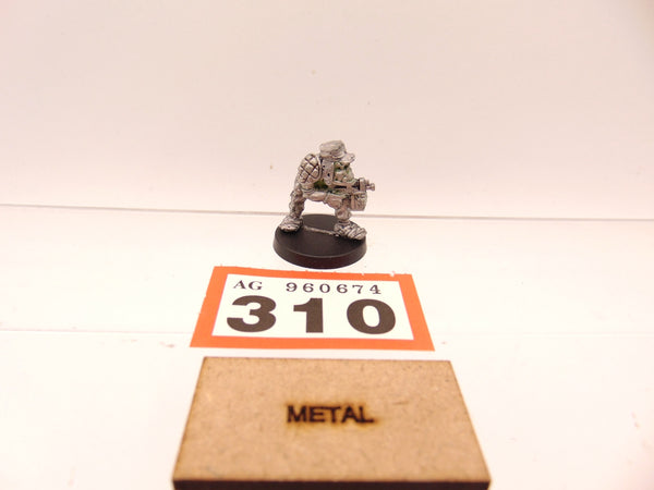 RTB2 Space Ork Raider Boy with Bolta