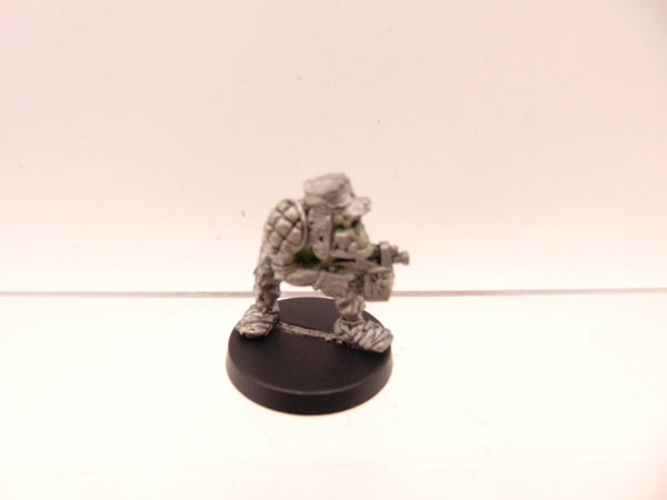 RTB2 Space Ork Raider Boy with Bolta