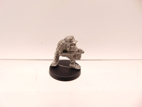 RTB2 Space Ork Raider Boy with Bolta