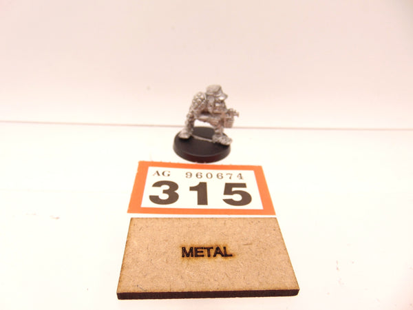 RTB2 Space Ork Raider Boy with Bolta