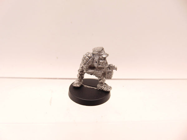 RTB2 Space Ork Raider Boy with Bolta