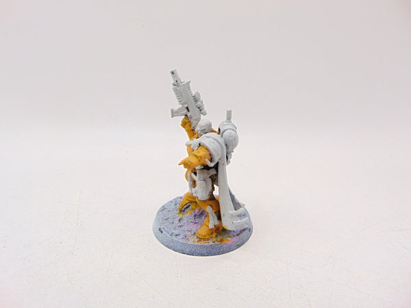 Primaris Captain in Phobos Armour