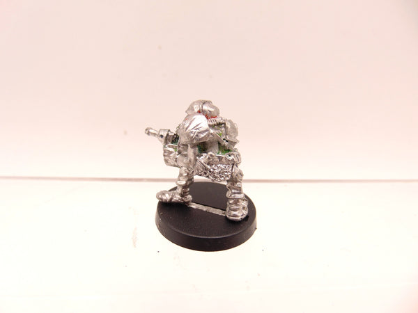 RTB2 Space Ork Raider Boy with Bolta