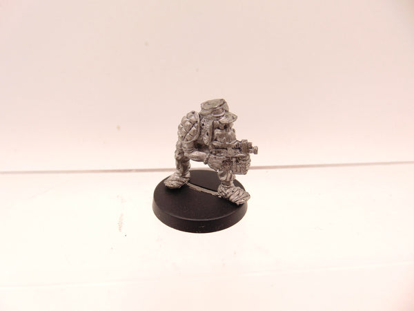 RTB2 Space Ork Raider Boy with Bolta