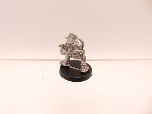 RTB2 Space Ork Raider Boy with Bolta