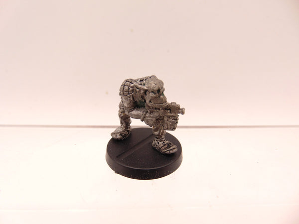 RTB2 Space Ork Raider Boy with Bolta