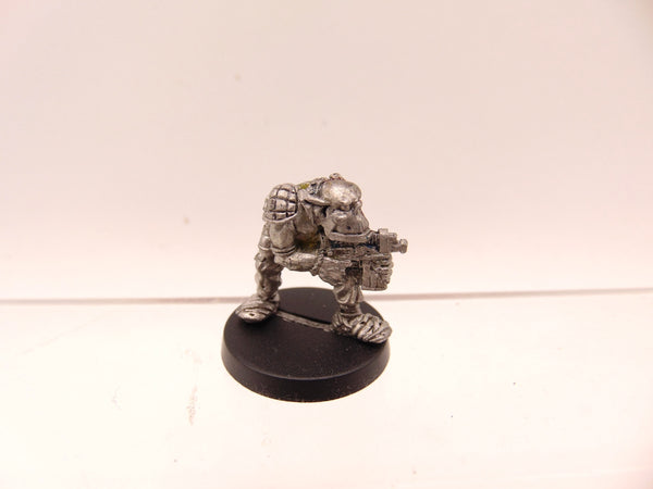 RTB2 Space Ork Raider Boy with Bolta
