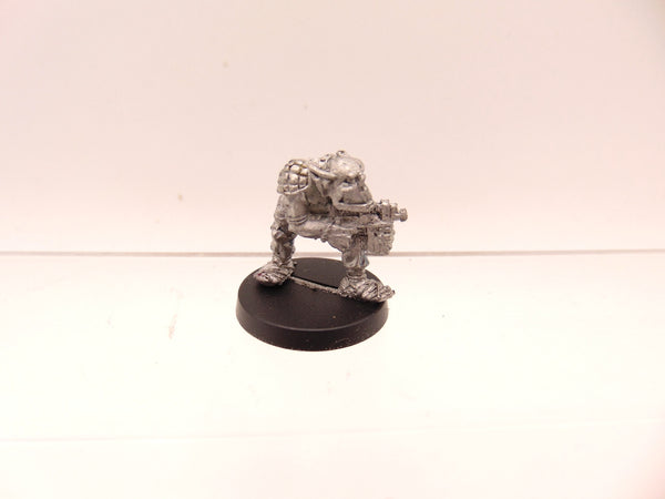 RTB2 Space Ork Raider Boy with Bolta