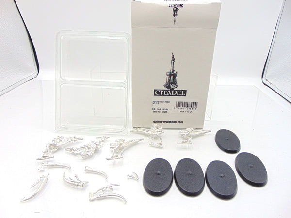 Daemonettes on Steeds