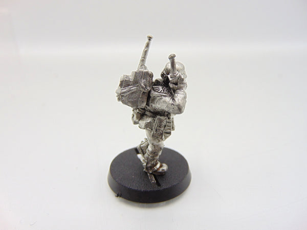 Cadian Comm-Link Operator