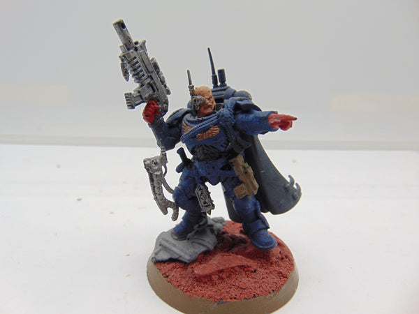 Primaris Captain in Phobos Armour