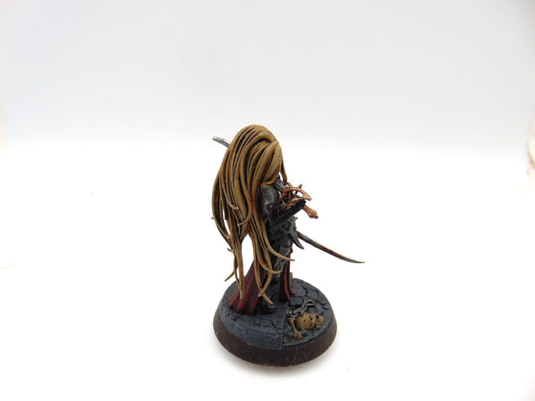 Vellas Von Faine