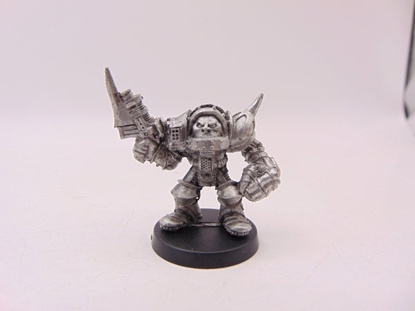 Ork in 'eavy Armour / Ork Noble