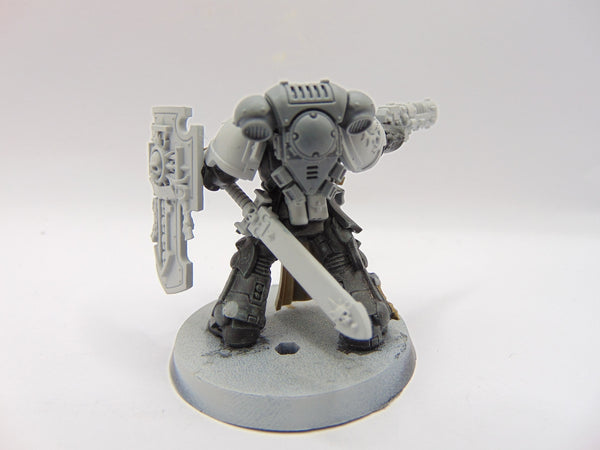 Primaris Lieutenant with Storm Shield