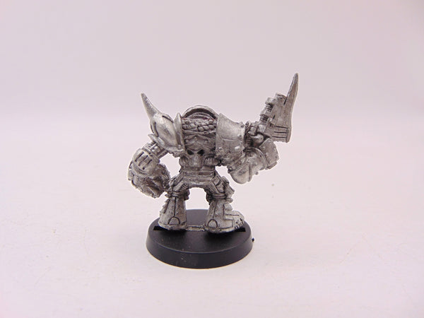 Ork in 'eavy Armour / Ork Noble