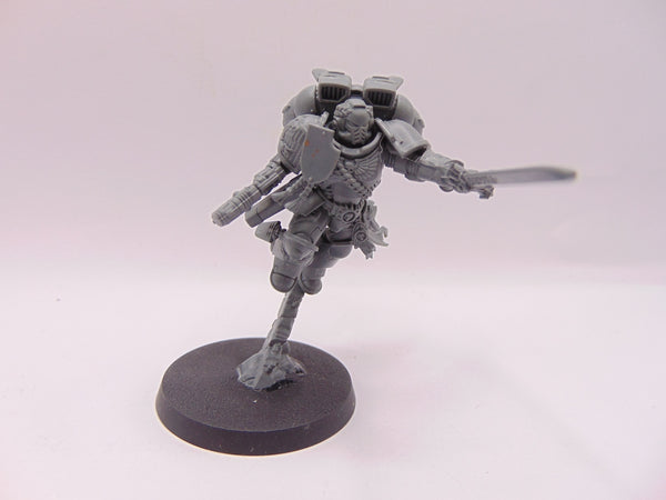 Primaris Captain with Jump Pack