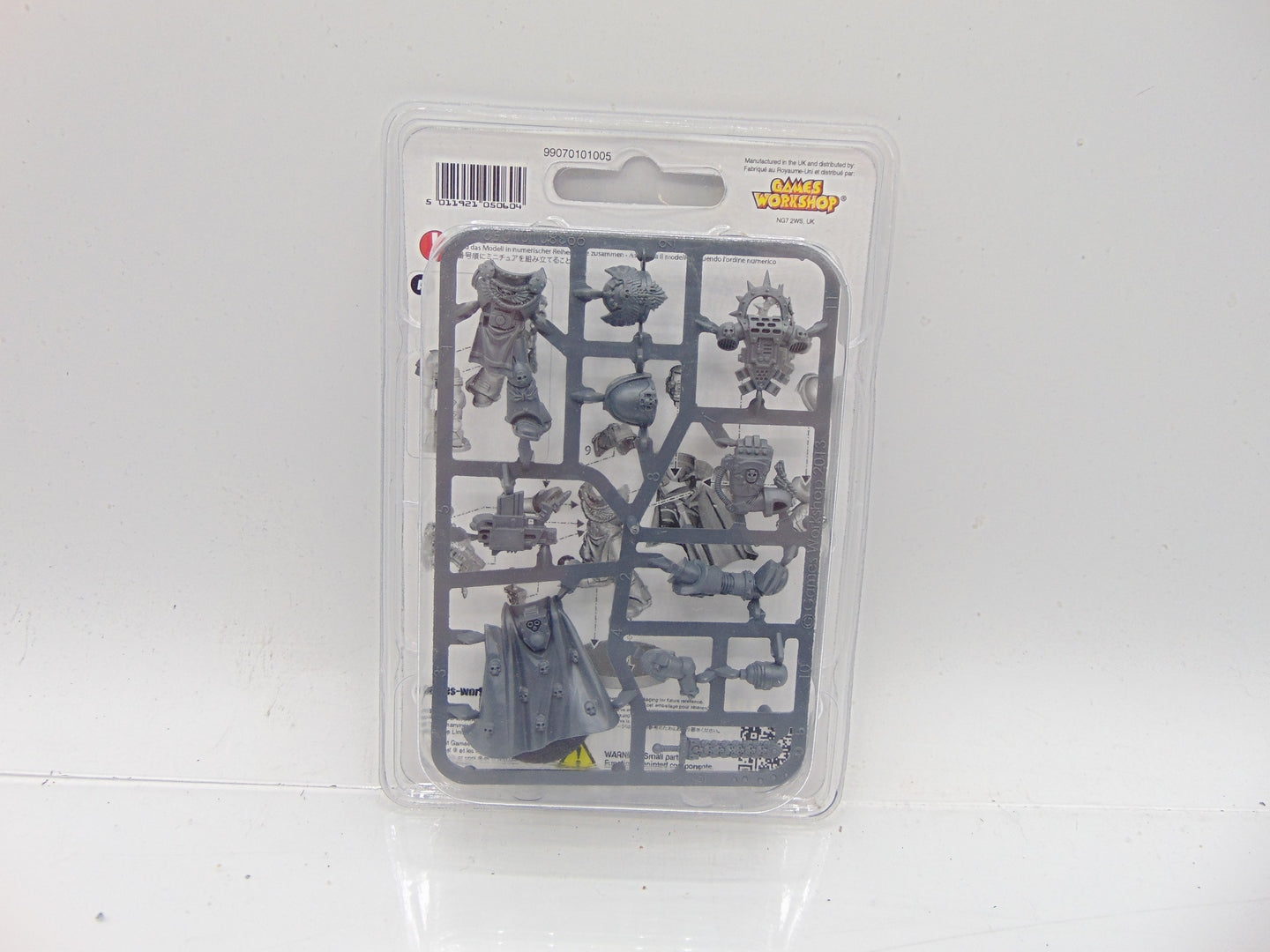 SPACE MARINE CAPTAIN WEB EXCLUSIVE (1/2) WARHAMMER 40000 / WH40k SPACE MARINE CAPTAIN WEB EXCLUSIVE (1/2) WARHAMMER 40000 / WH40k