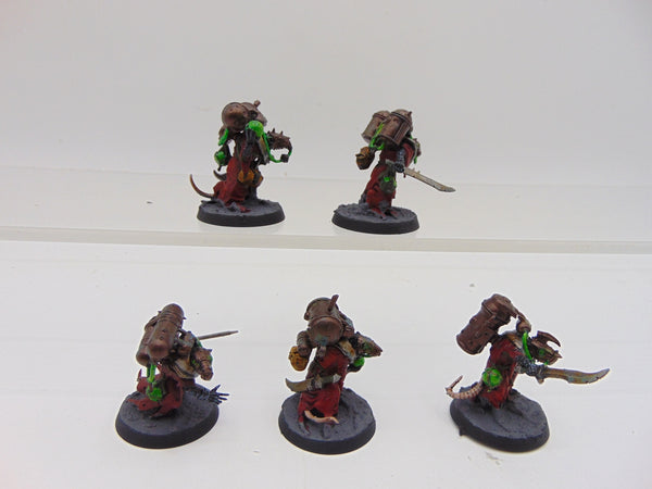 Acolyte Globadiers