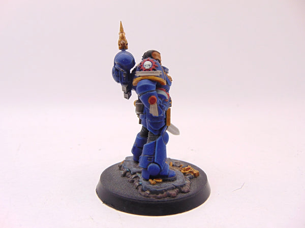 Primaris Lieutenant Amulius