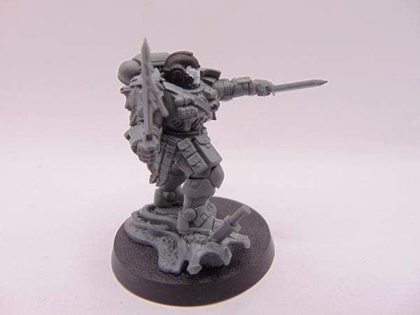 Primaris Lieutenant with Combi Weapon