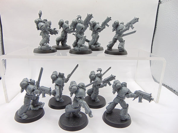 Grey Hunters