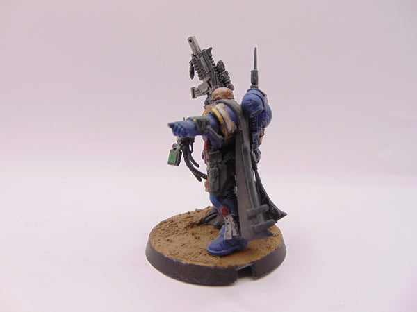 Primaris Captain in Phobos Armour