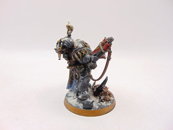 Primaris Captain in Gravis Amrour