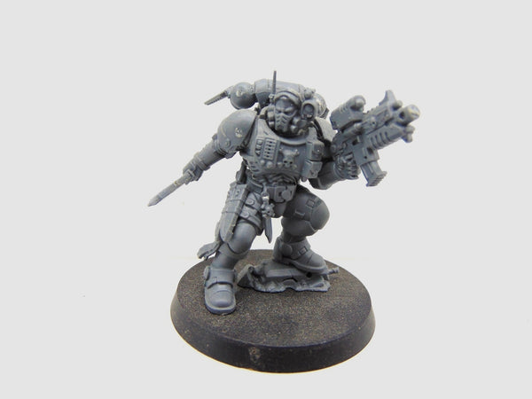 Primaris Lieutenant in Phobos Armour