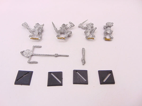 MB09 Beastmen Regiment Command including Leader