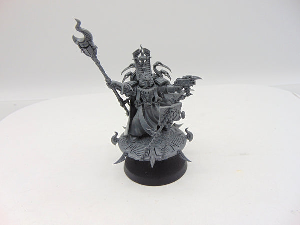 Exalted Sorcerer on Disc of Tzeentch