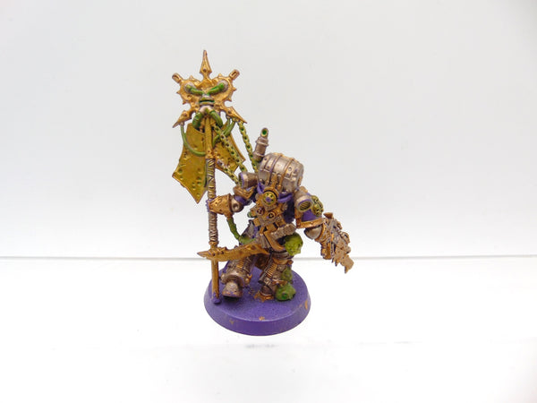 Plague Marines Icon Bearer