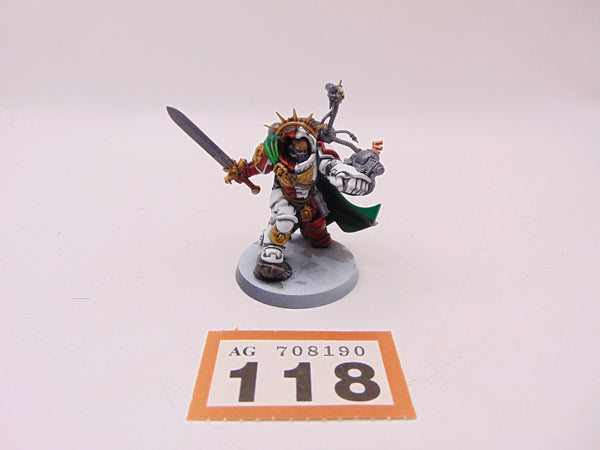 Primaris Captain in Gravis Armour