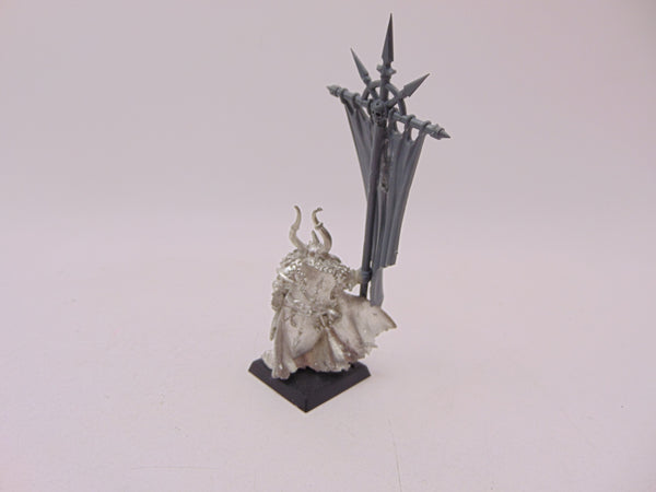 Converted Army Battle standard Beater / Games Day 2009 Exalted Hero
