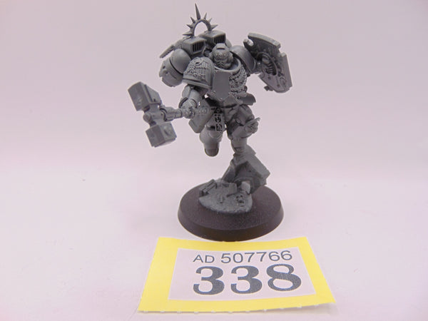 Primaris Captain with Jump Pack