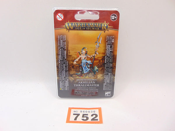 Akhelian Thrallmaster