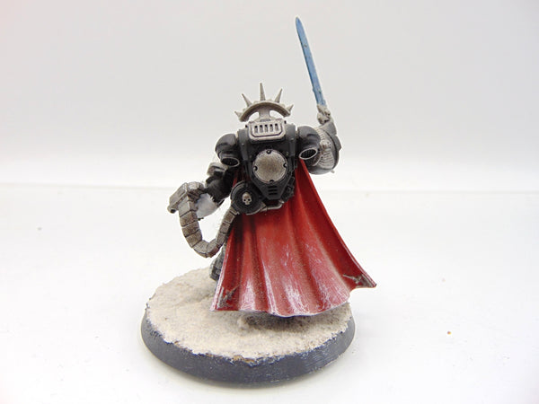 Primaris Captain in Gravis Armour