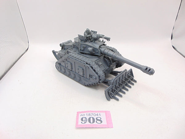 Solar Auxilia Leman Russ Strike/Command Tank