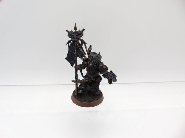 Plague Marine Icon Bearer