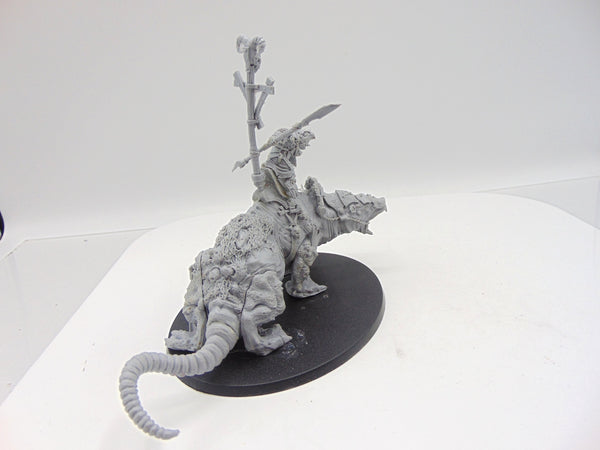 Skaven Warlord on Brood Horror