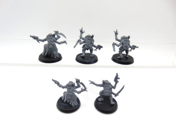 Acolyte Hybrids