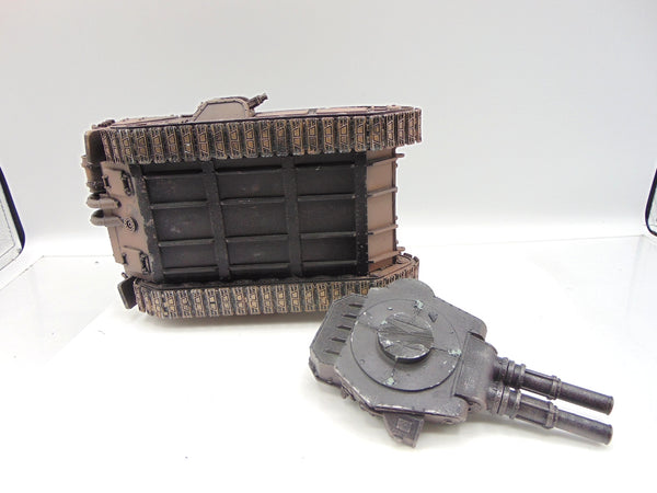 Macharius Heavy Tank