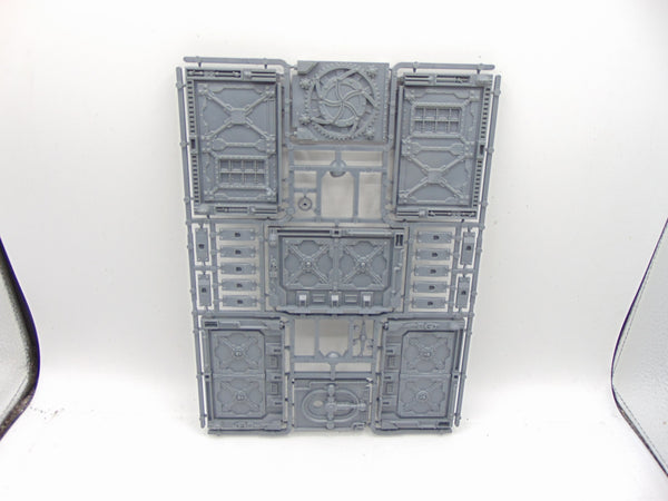 Hive Secundus Wells and Doors Terrain Sprue