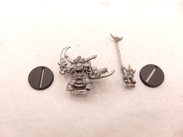 Ghazghkull Thraka & Makari