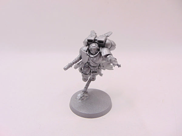 Primaris Captain with Jump Pack