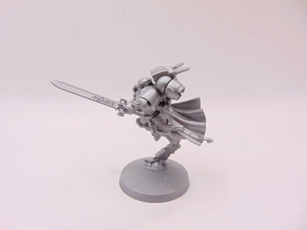 Primaris Captain with Jump Pack