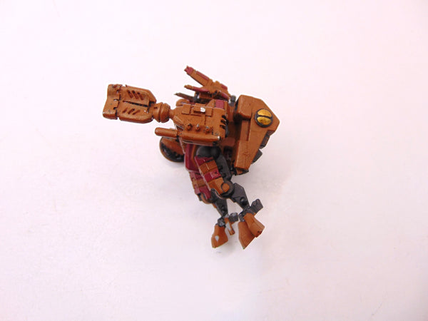 Tau Commander in Crisis Battlesuit